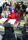 celebritiesreachouttohomeless-001.jpg