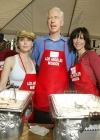 celebritiesreachouttohomeless-011.jpg