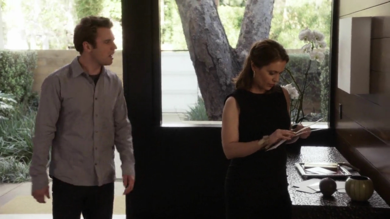 Charmed-Online-dot-net_BreakingIn1x02-0563.jpg
