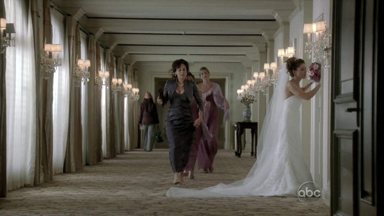 Charmed-Online_dot_nl-Castle2x120027.jpg