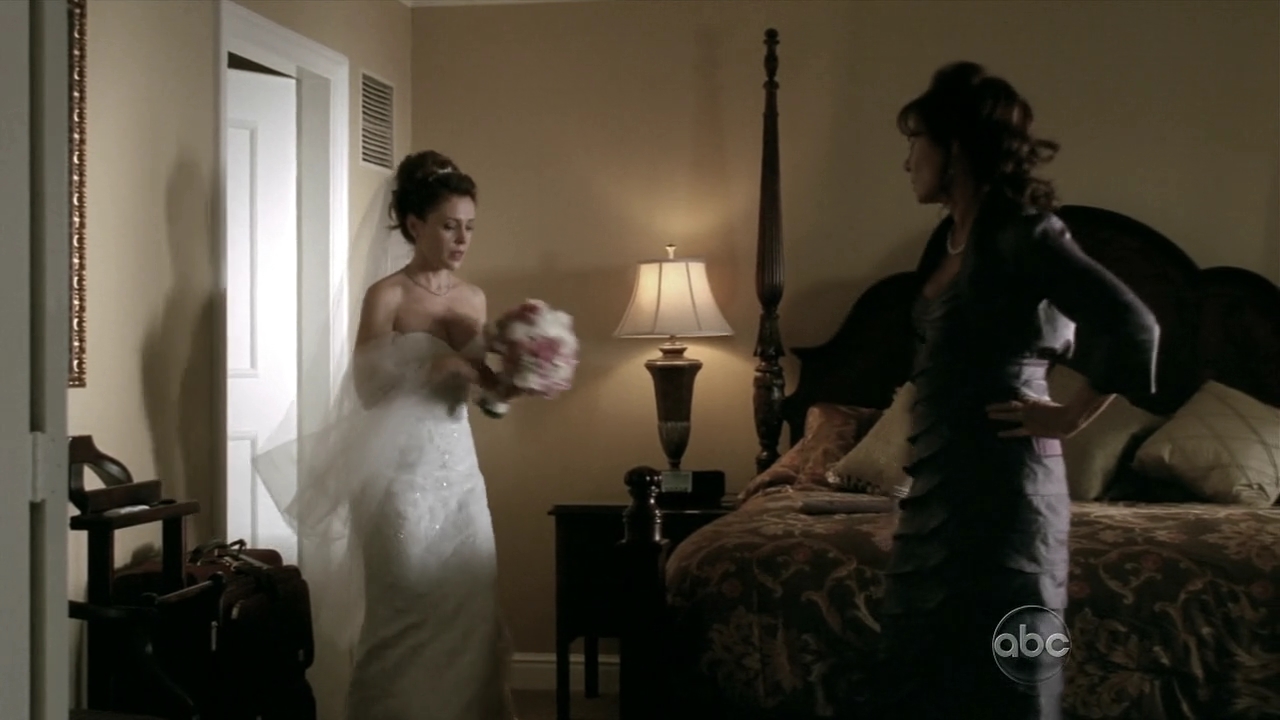 Charmed-Online_dot_nl-Castle2x120058.jpg