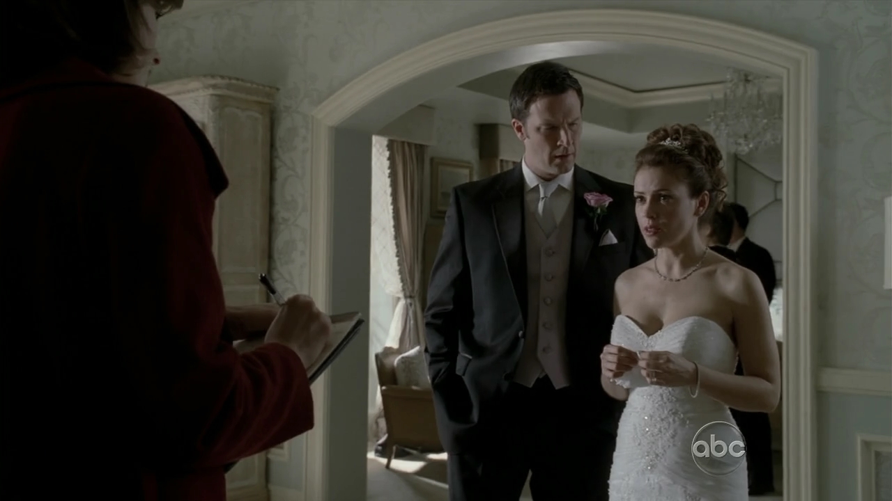 Charmed-Online_dot_nl-Castle2x120253.jpg