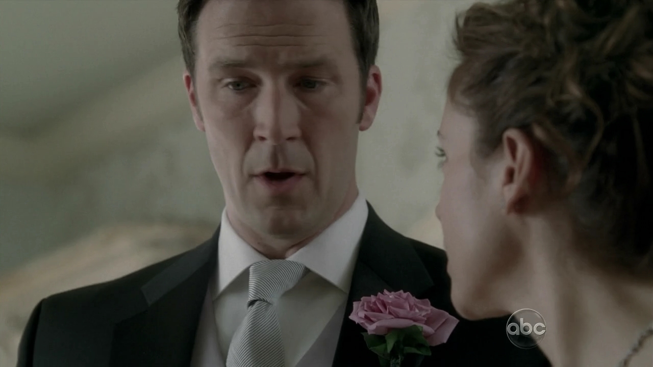 Charmed-Online_dot_nl-Castle2x120259.jpg