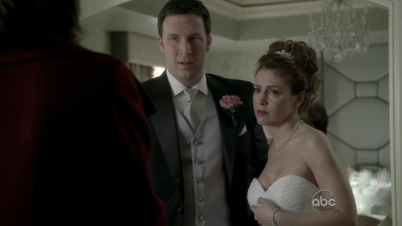Charmed-Online_dot_nl-Castle2x120271.jpg