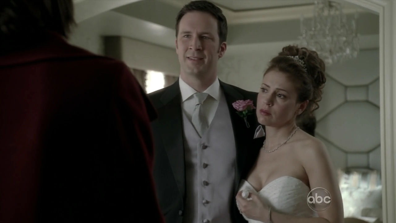 Charmed-Online_dot_nl-Castle2x120273.jpg