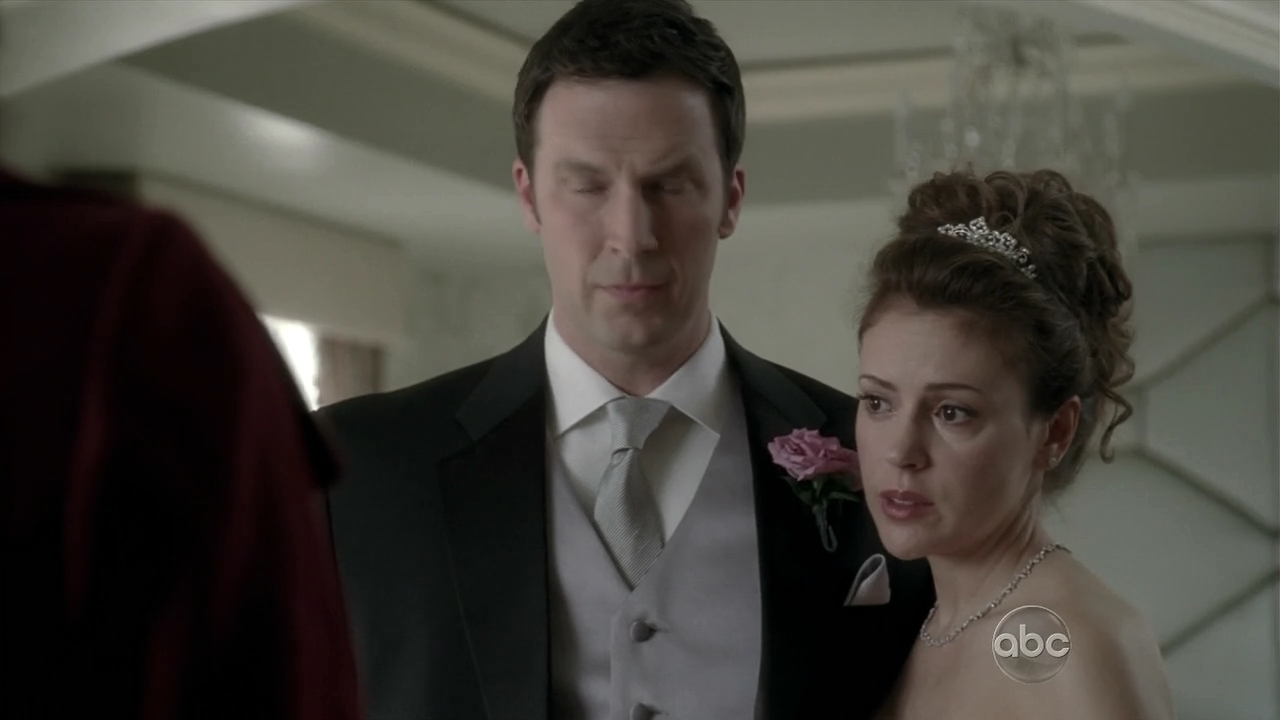 Charmed-Online_dot_nl-Castle2x120277.jpg