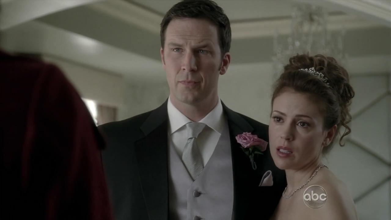 Charmed-Online_dot_nl-Castle2x120278.jpg