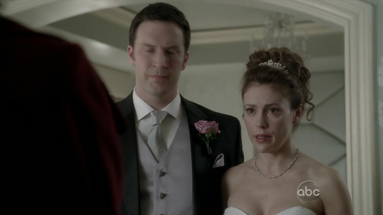 Charmed-Online_dot_nl-Castle2x120289.jpg