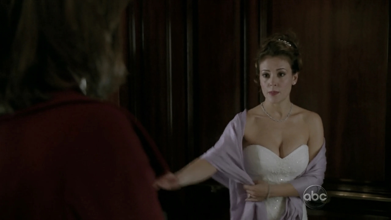 Charmed-Online_dot_nl-Castle2x120727.jpg
