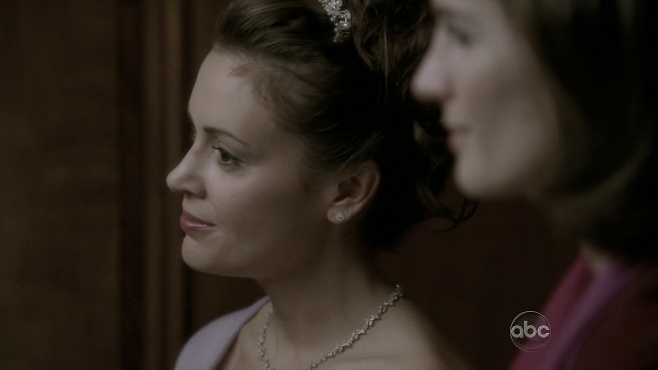 Charmed-Online_dot_nl-Castle2x120767.jpg