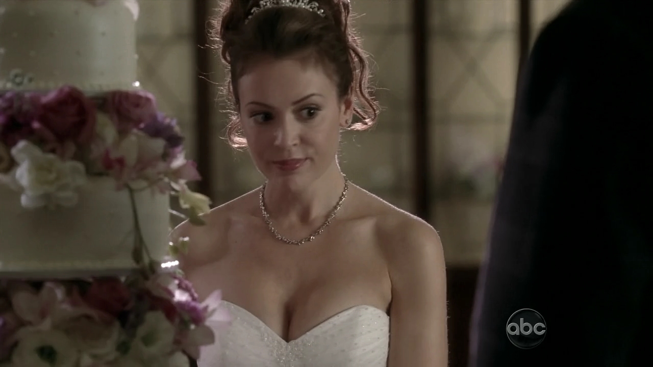 Charmed-Online_dot_nl-Castle2x120868.jpg