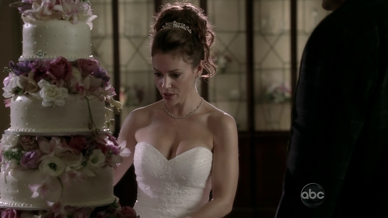 Charmed-Online_dot_nl-Castle2x120872.jpg