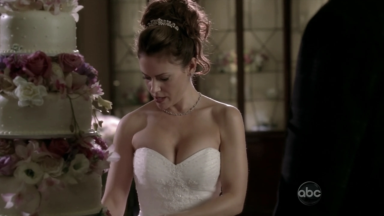 Charmed-Online_dot_nl-Castle2x120876.jpg