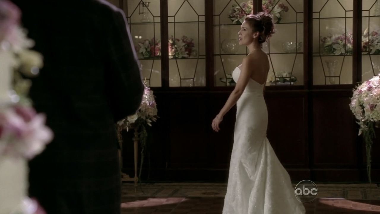 Charmed-Online_dot_nl-Castle2x120899.jpg