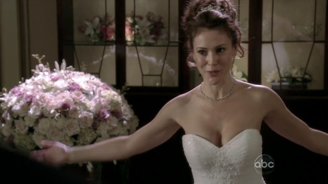 Charmed-Online_dot_nl-Castle2x120919.jpg