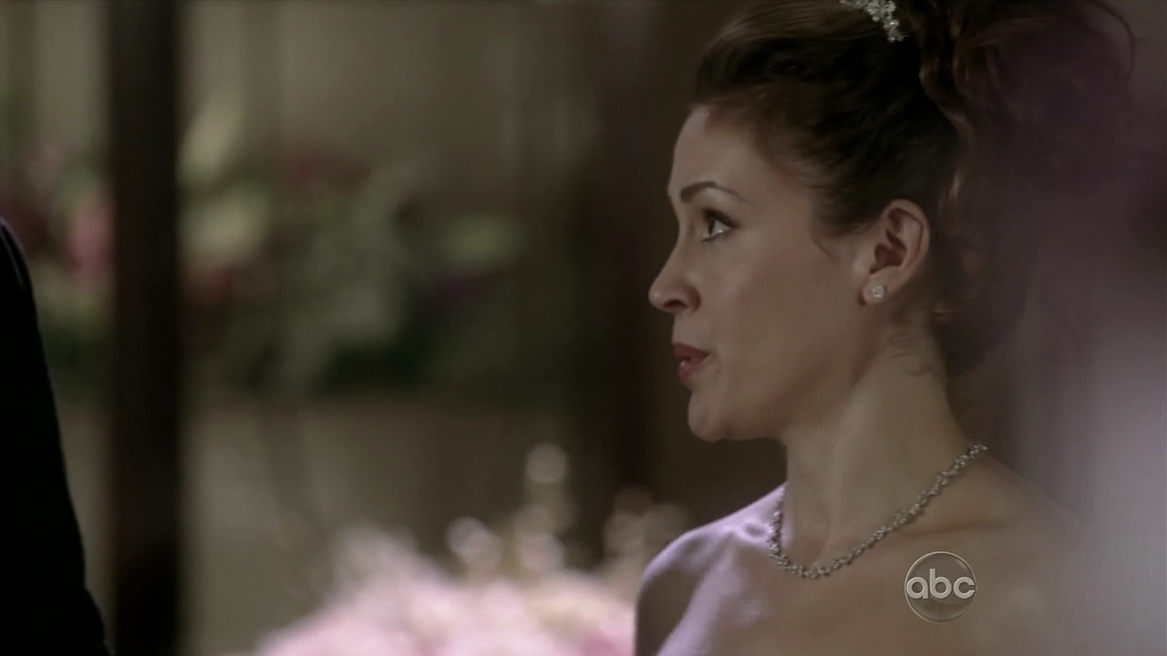 Charmed-Online_dot_nl-Castle2x120952.jpg