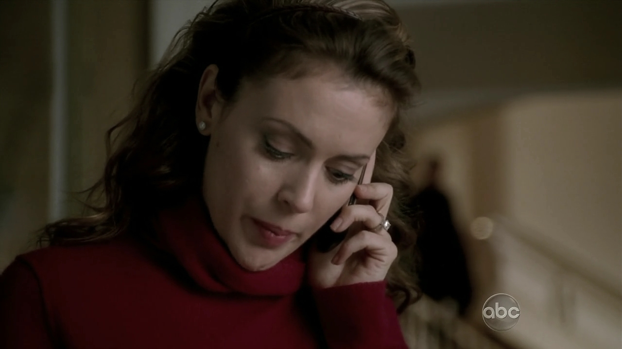 Charmed-Online_dot_nl-Castle2x121124.jpg