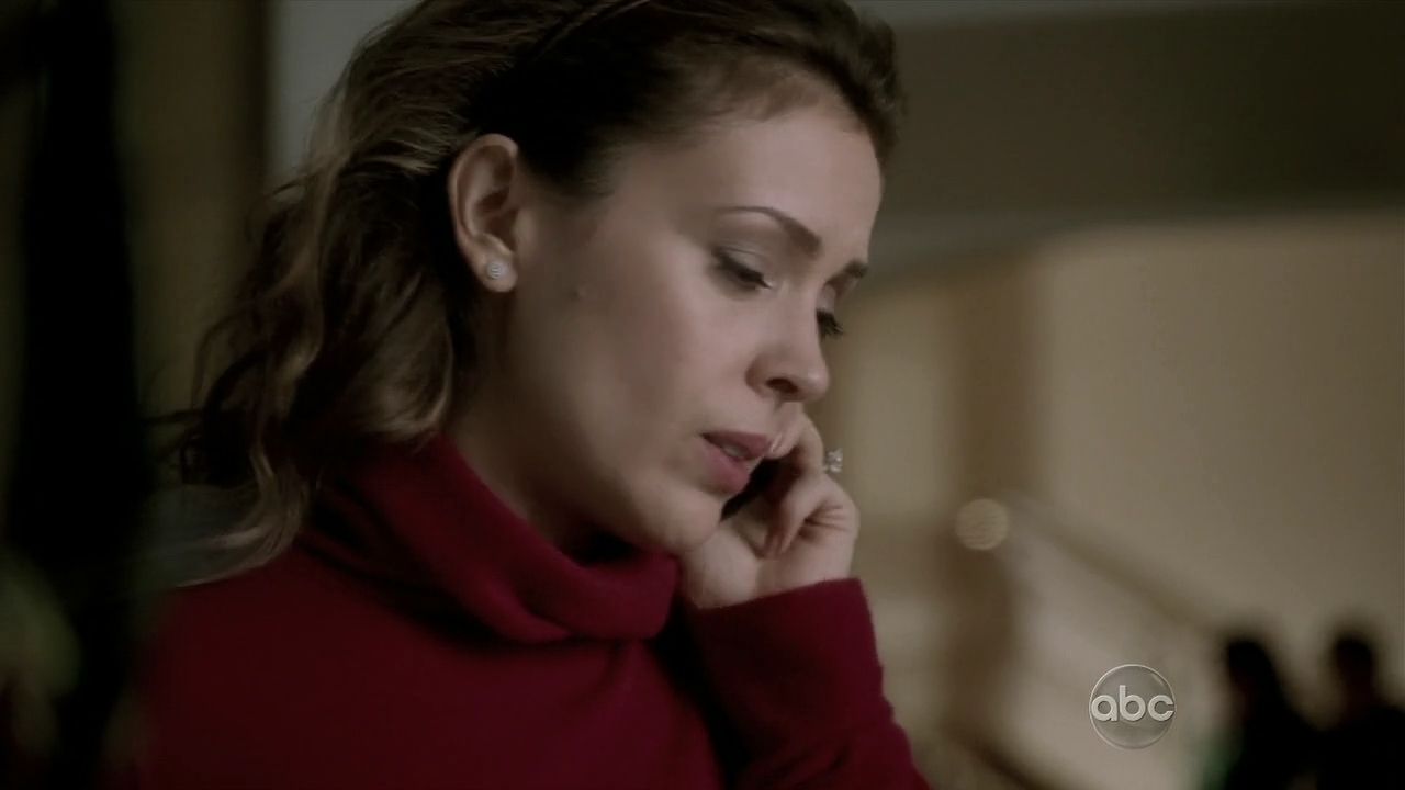 Charmed-Online_dot_nl-Castle2x121130.jpg