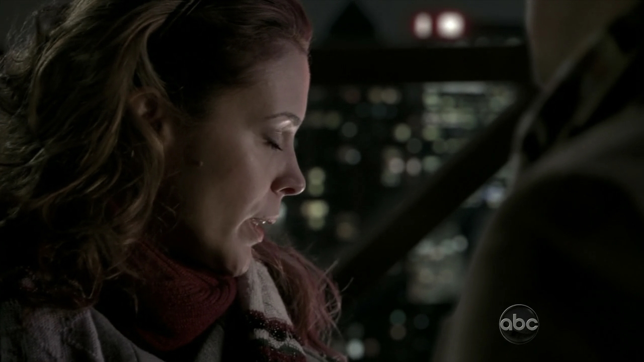 Charmed-Online_dot_nl-Castle2x121214.jpg