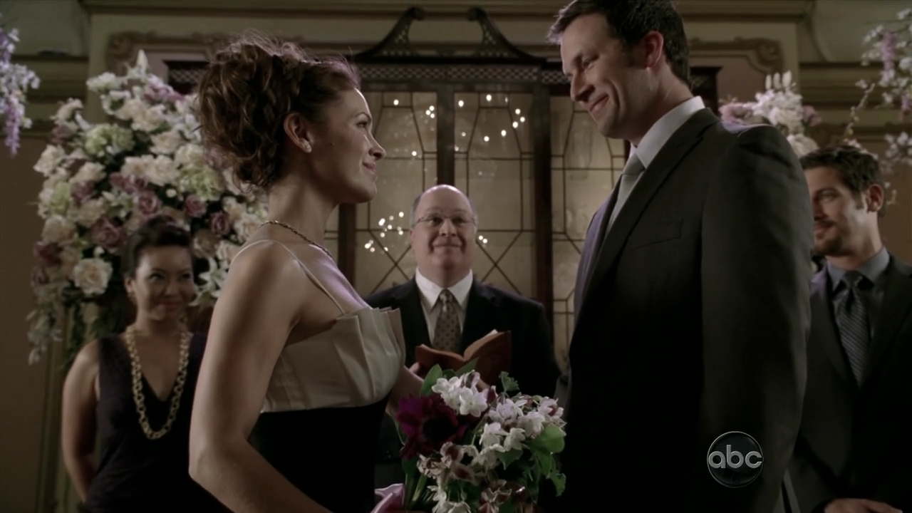 Charmed-Online_dot_nl-Castle2x121537.jpg