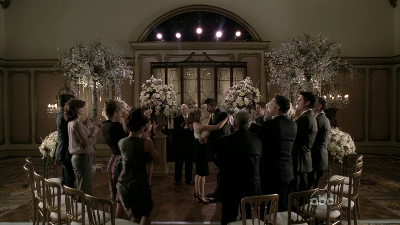 Charmed-Online_dot_nl-Castle2x121544.jpg