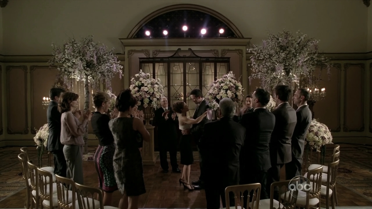 Charmed-Online_dot_nl-Castle2x121545.jpg