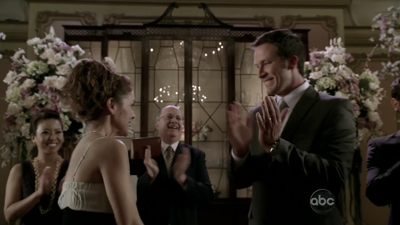 Charmed-Online_dot_nl-Castle2x121550.jpg