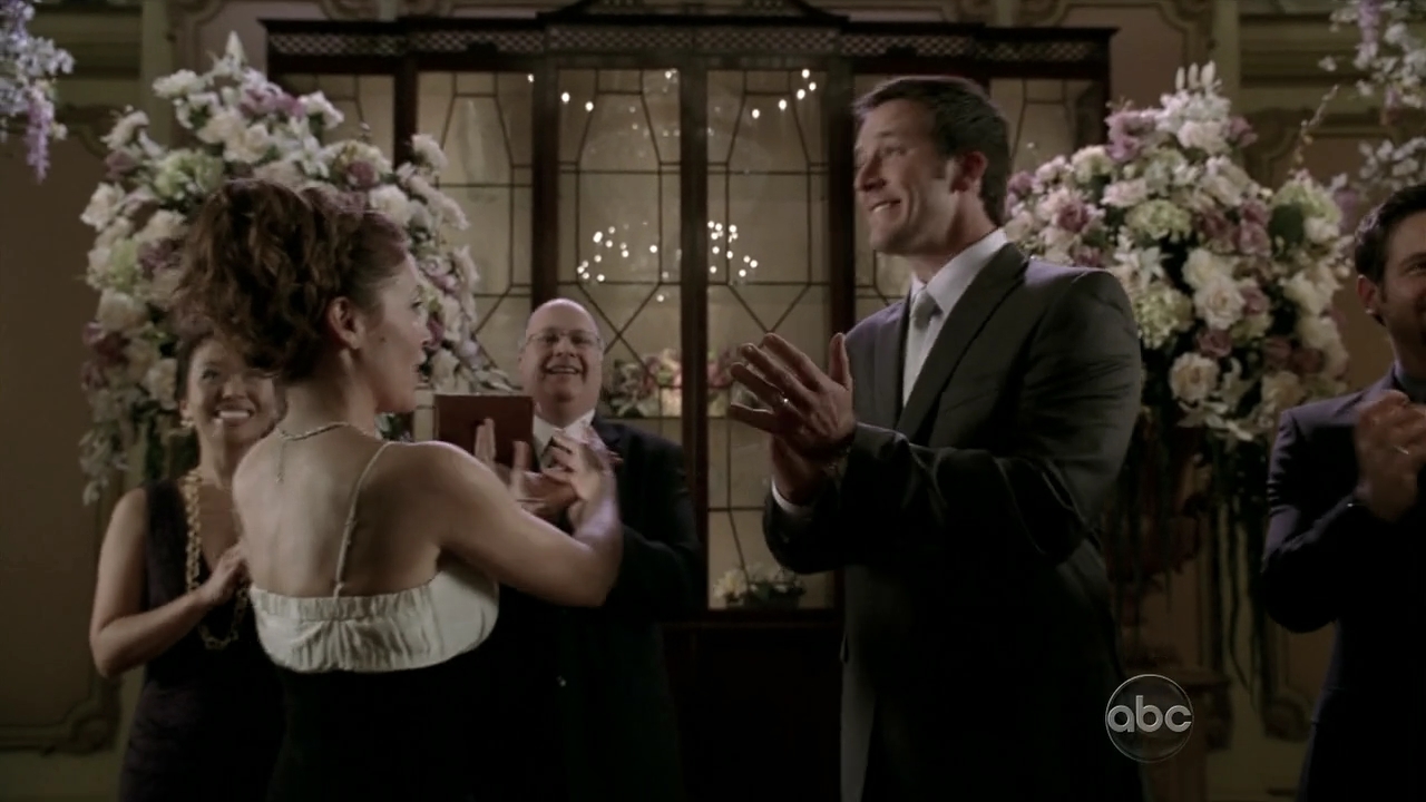 Charmed-Online_dot_nl-Castle2x121551.jpg