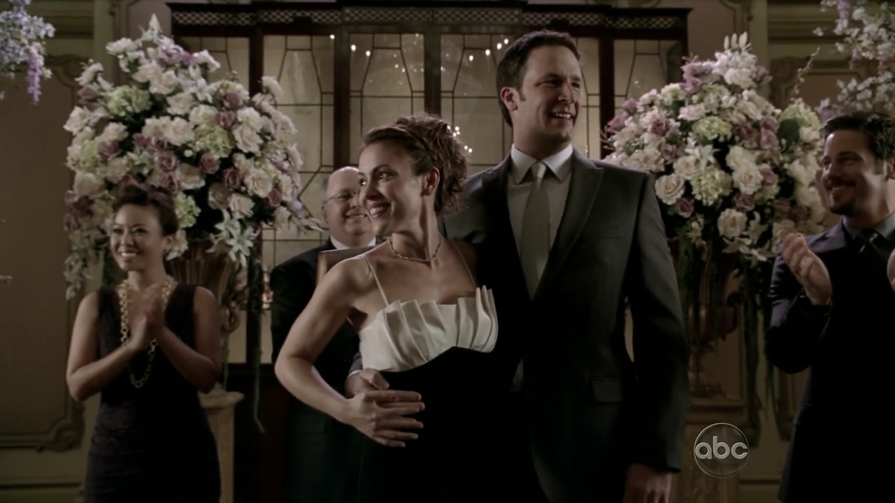 Charmed-Online_dot_nl-Castle2x121558.jpg