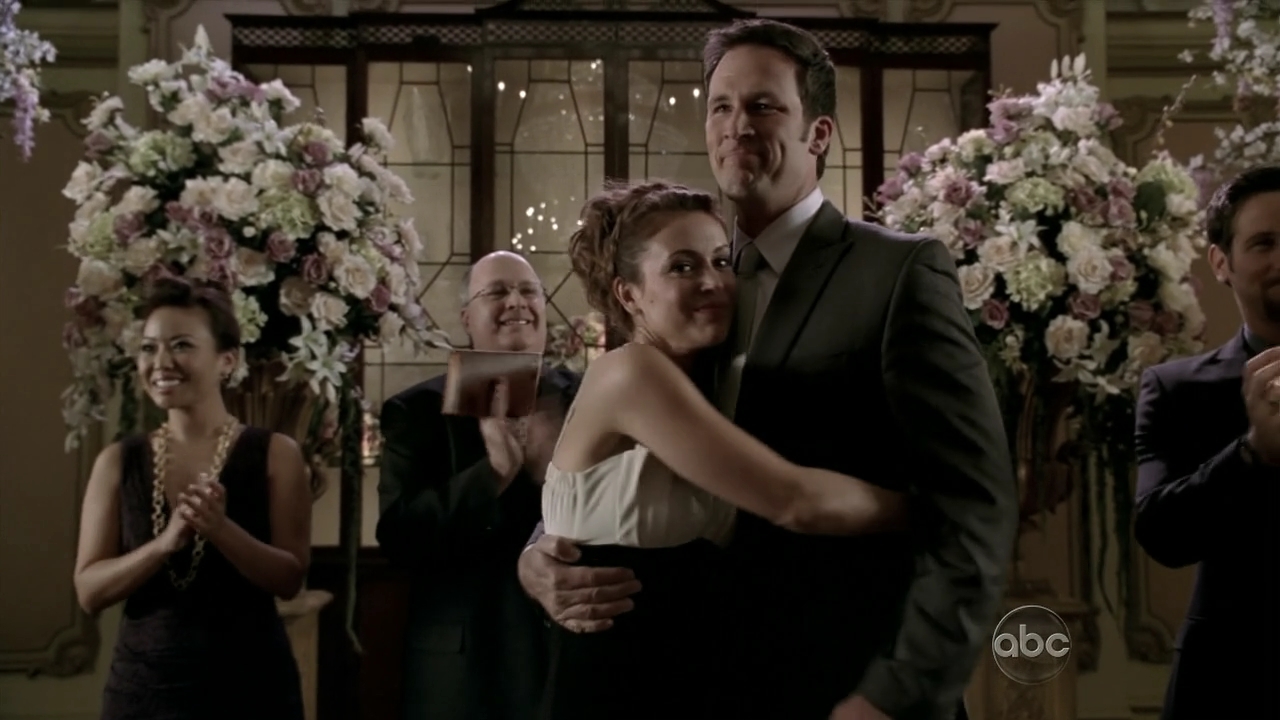 Charmed-Online_dot_nl-Castle2x121559.jpg