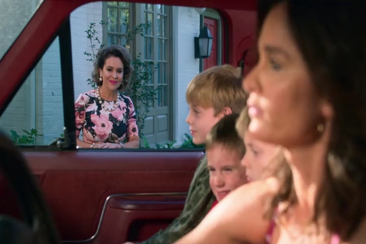 Charmed-Online-dot-NL_Insatiable1x03-0905.jpg