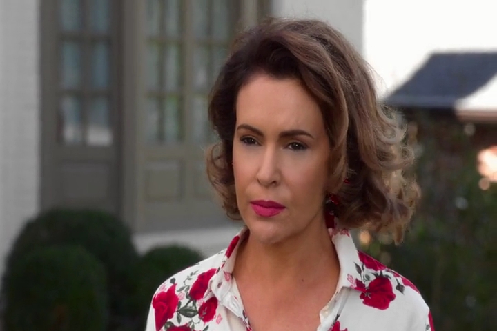 Charmed-Online-dot-NL_Insatiable1x03-1711.jpg
