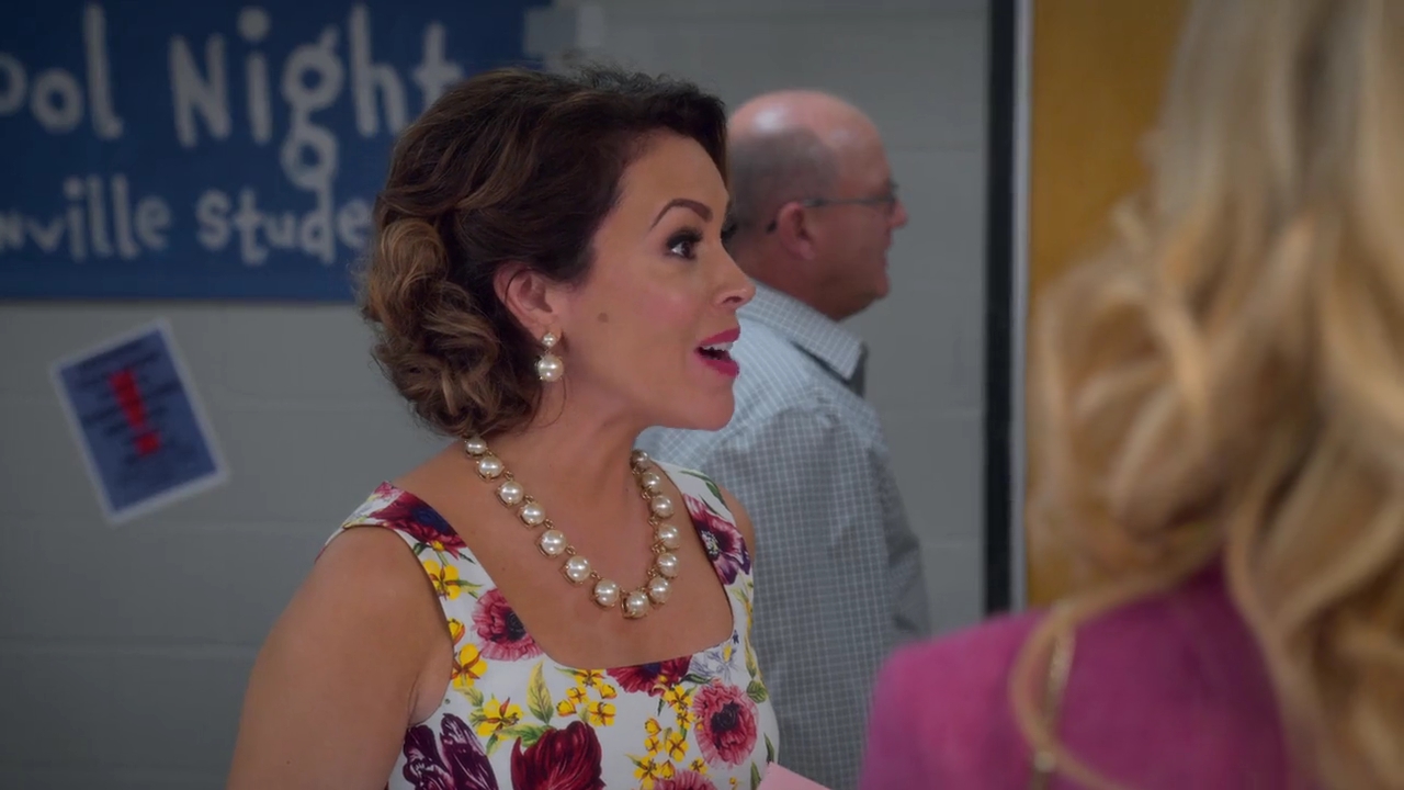 Charmed-Online-dot-NL_Insatiable1x04-1443.jpg
