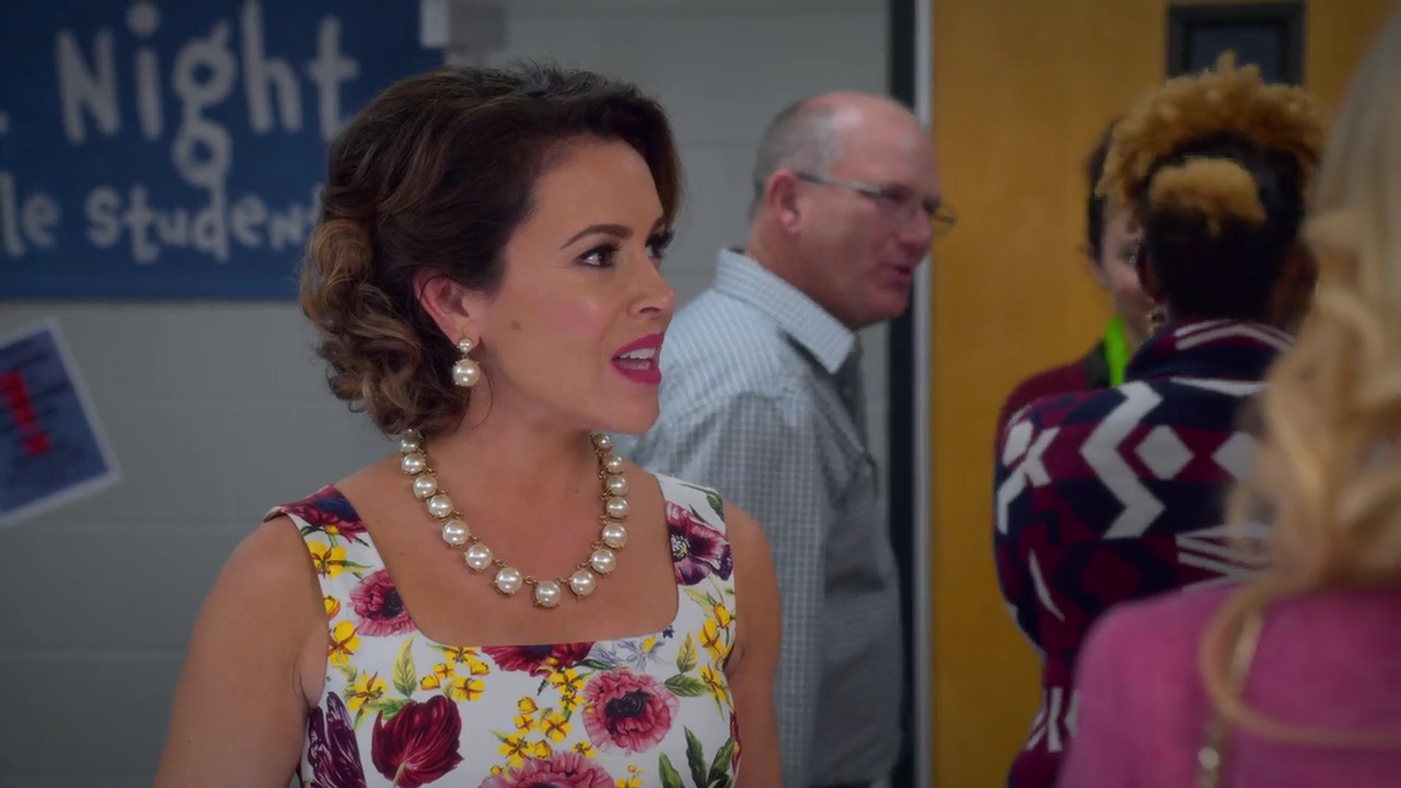 Charmed-Online-dot-NL_Insatiable1x04-1472.jpg
