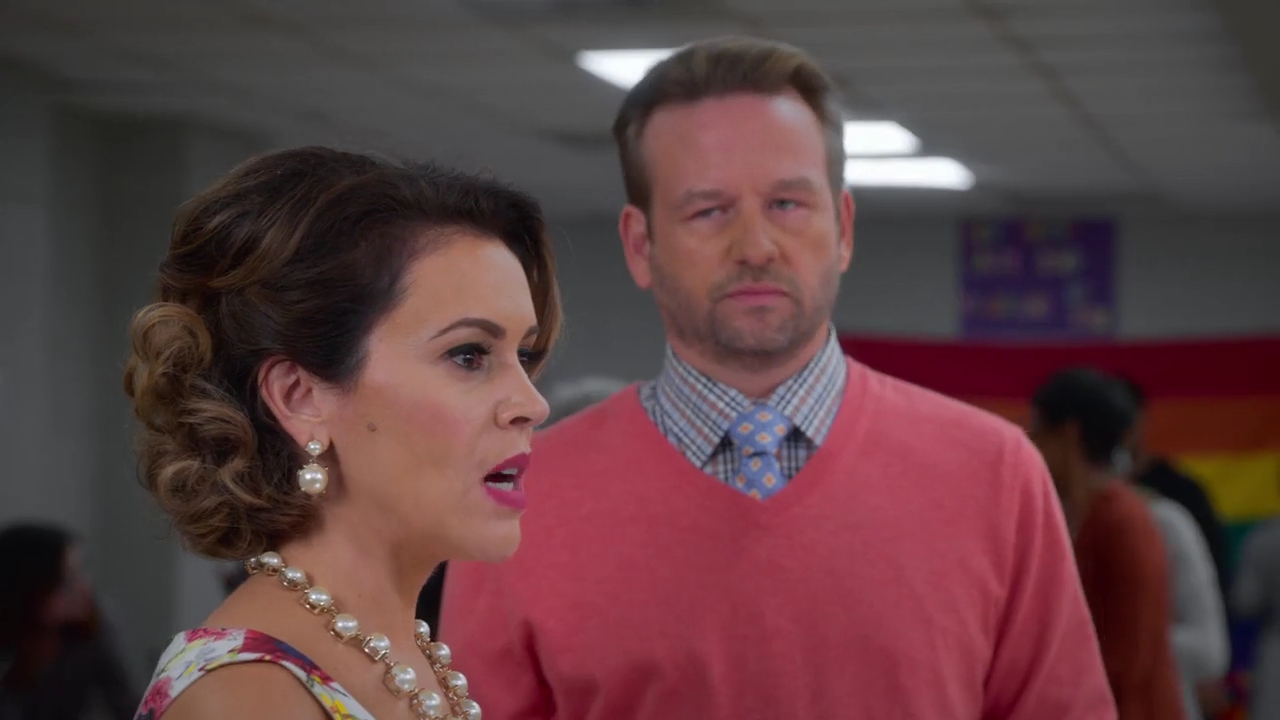 Charmed-Online-dot-NL_Insatiable1x04-1489.jpg