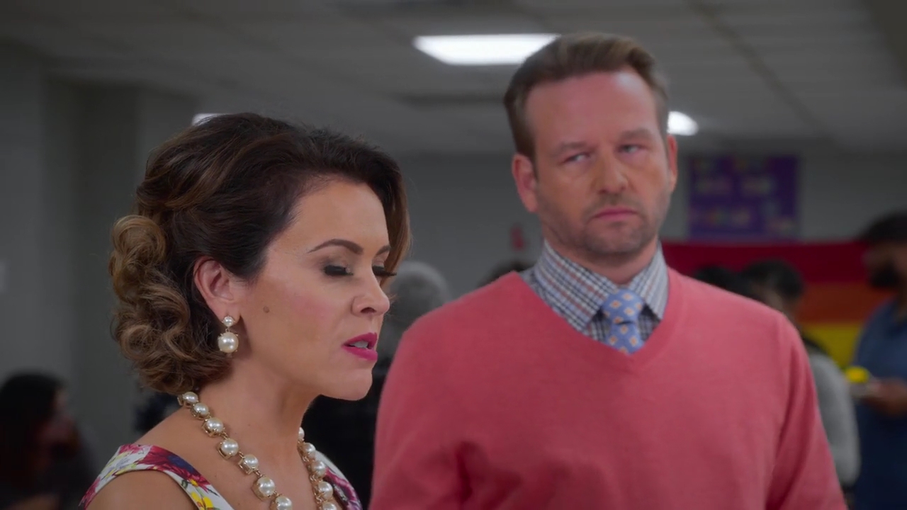 Charmed-Online-dot-NL_Insatiable1x04-1491.jpg