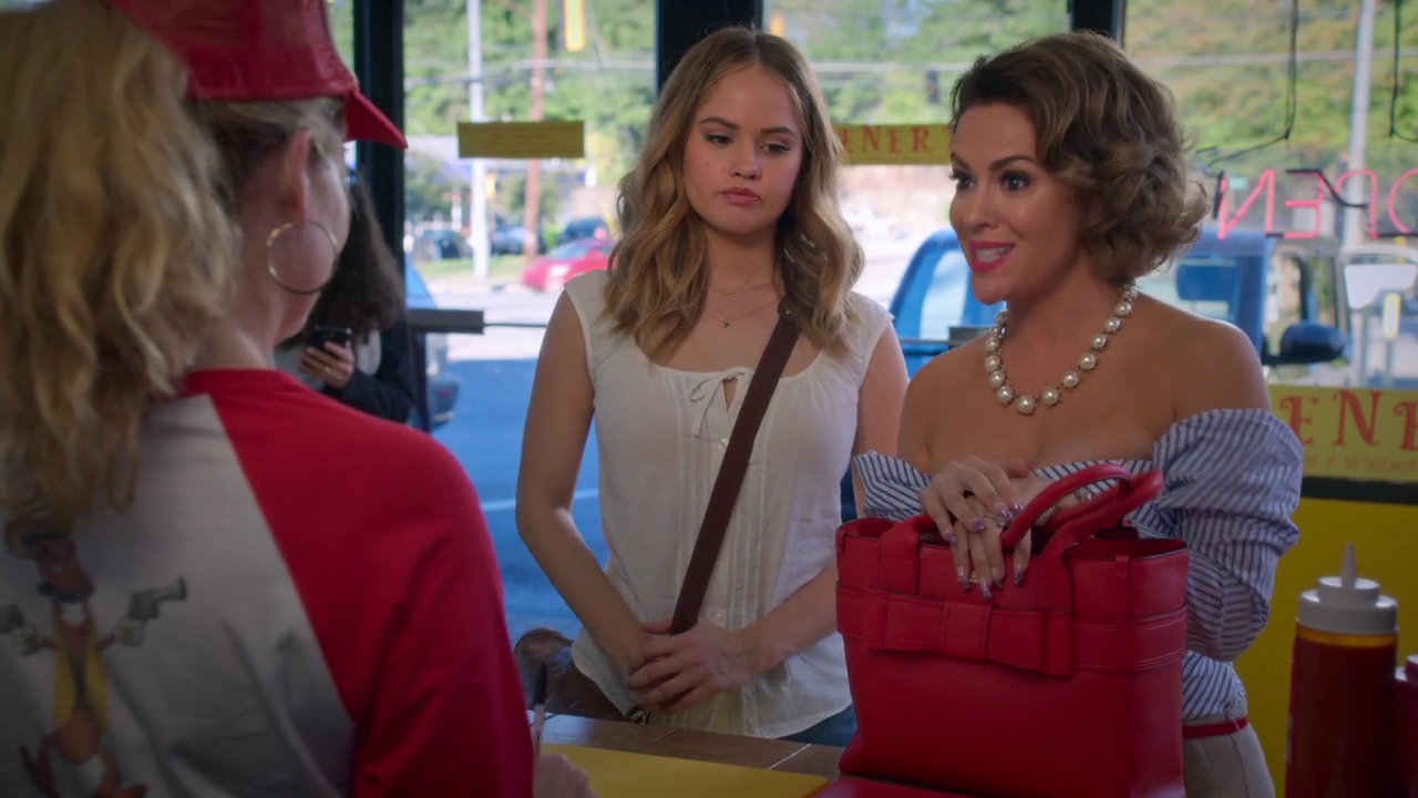 Charmed-Online-dot-NL_Insatiable1x04-1927.jpg