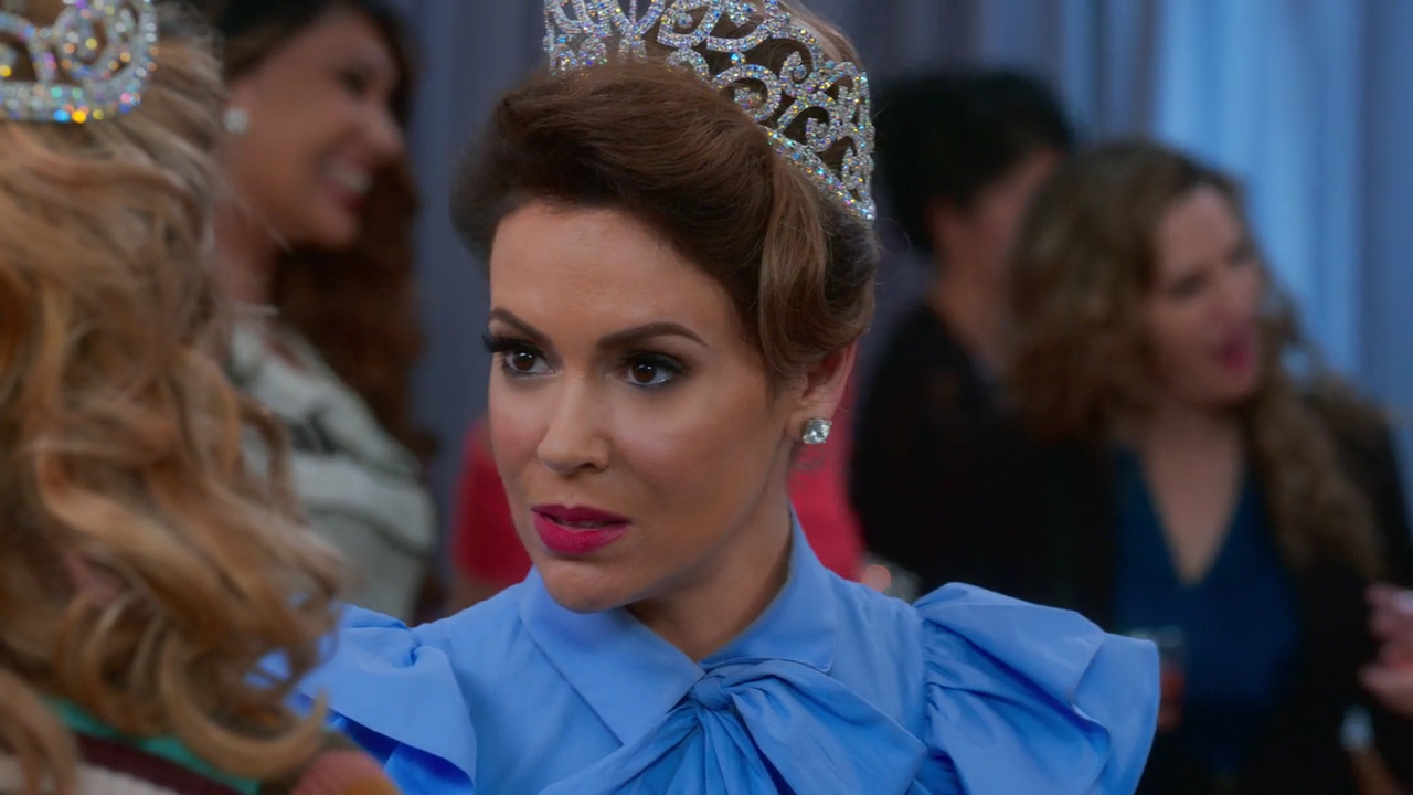 Charmed-Online-dot-NL_Insatiable1x04-5054.jpg