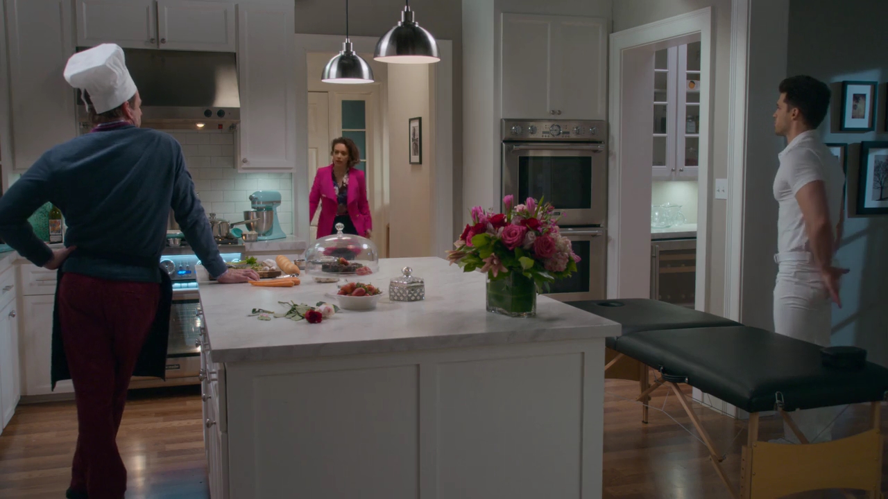 Charmed-Online-dot-NL_Insatiable1x08-0685.jpg