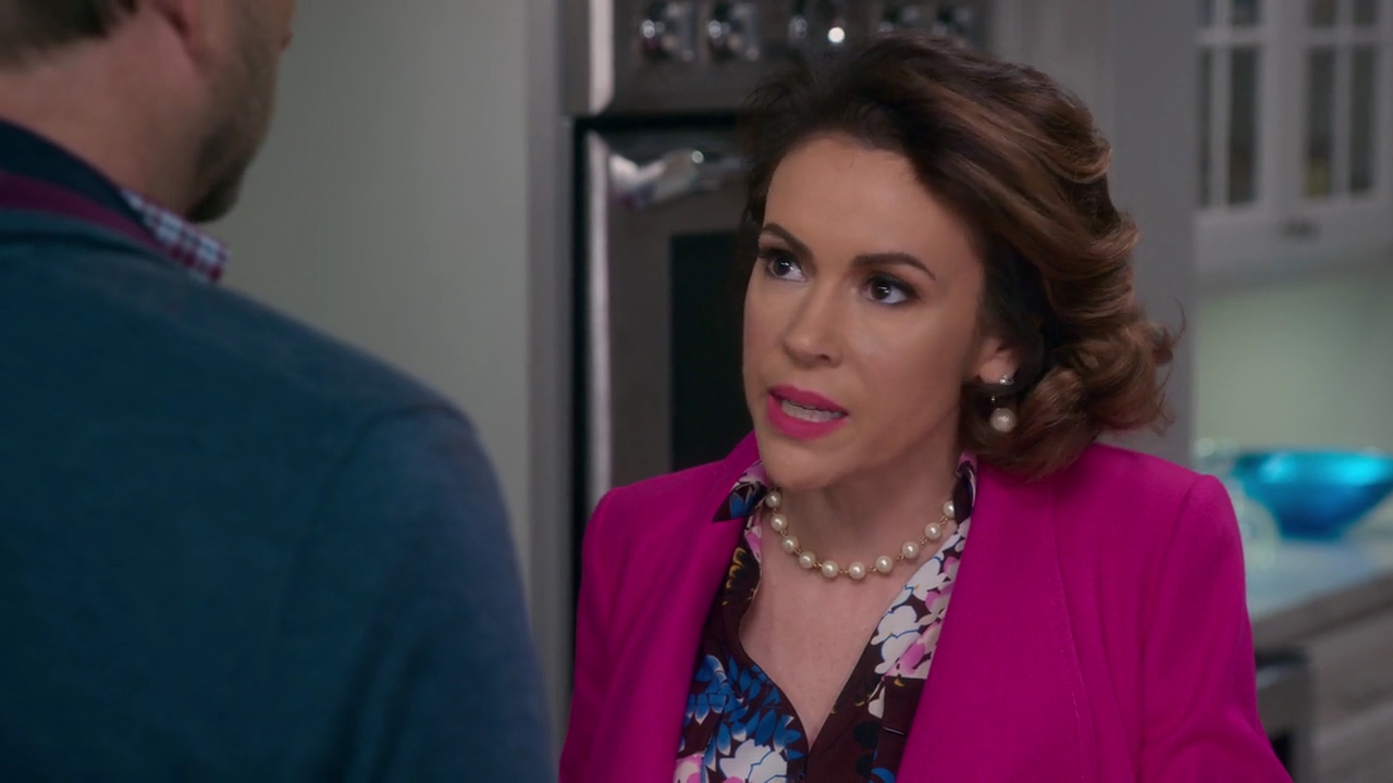 Charmed-Online-dot-NL_Insatiable1x08-0730.jpg
