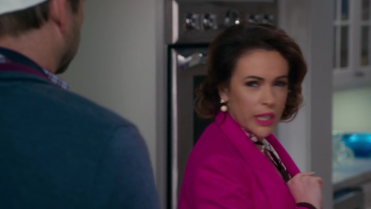 Charmed-Online-dot-NL_Insatiable1x08-0803.jpg