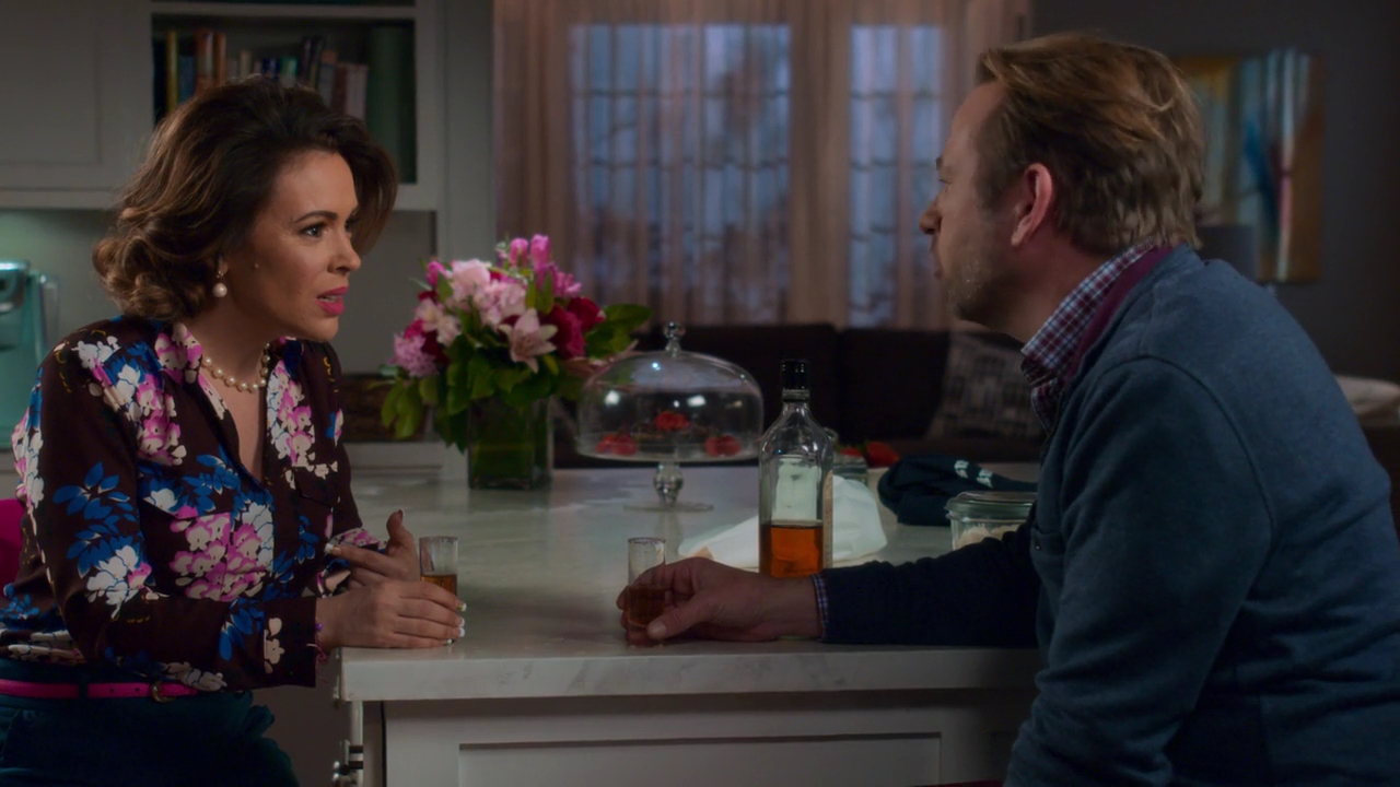 Charmed-Online-dot-NL_Insatiable1x08-1020.jpg