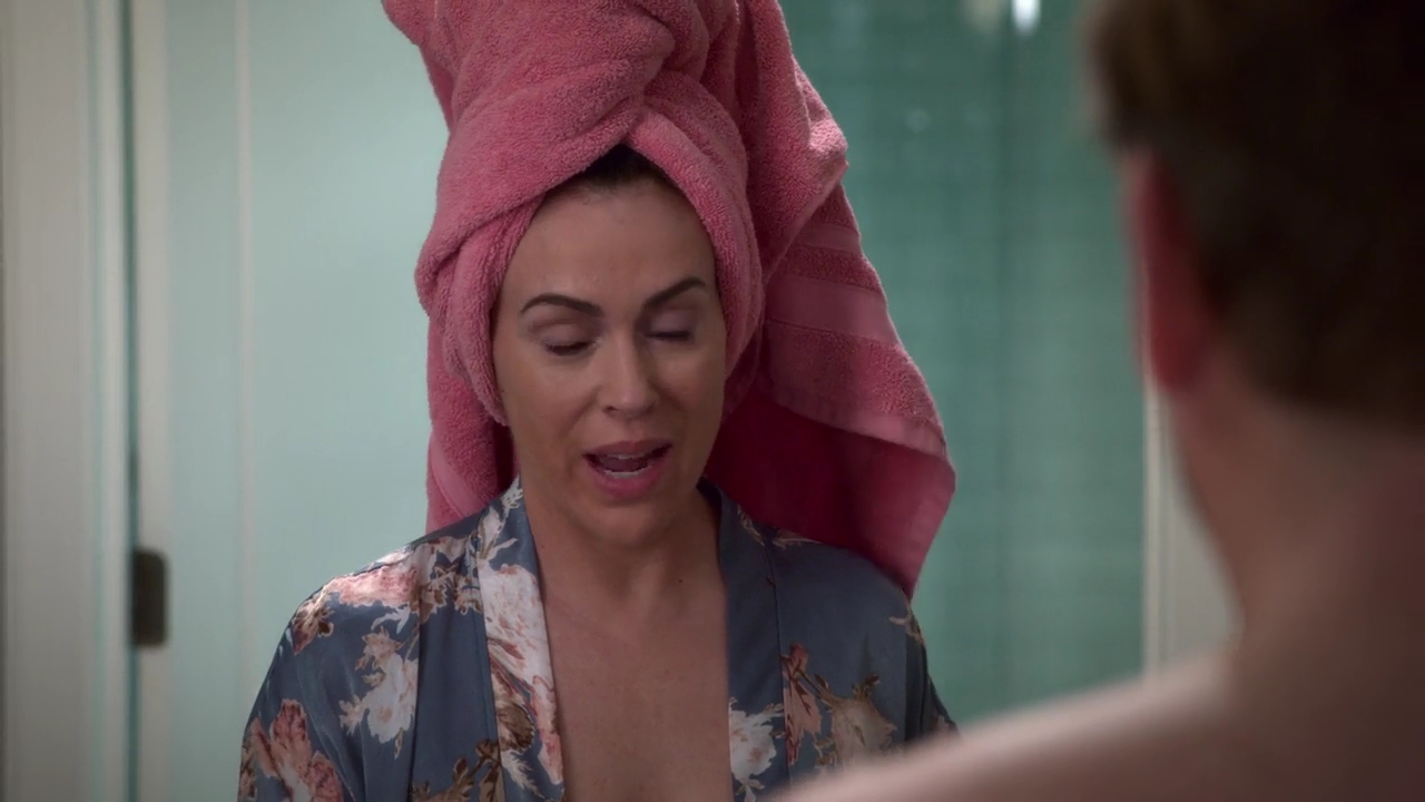 Charmed-Online-dot-NL_Insatiable1x10-0104.jpg