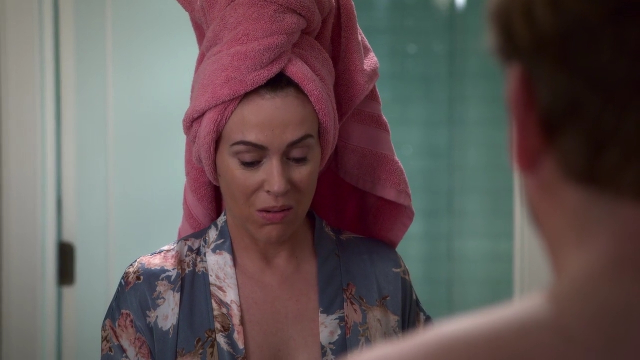 Charmed-Online-dot-NL_Insatiable1x10-0114.jpg