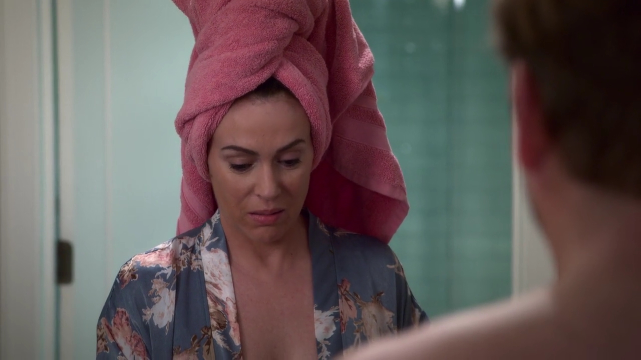 Charmed-Online-dot-NL_Insatiable1x10-0115.jpg
