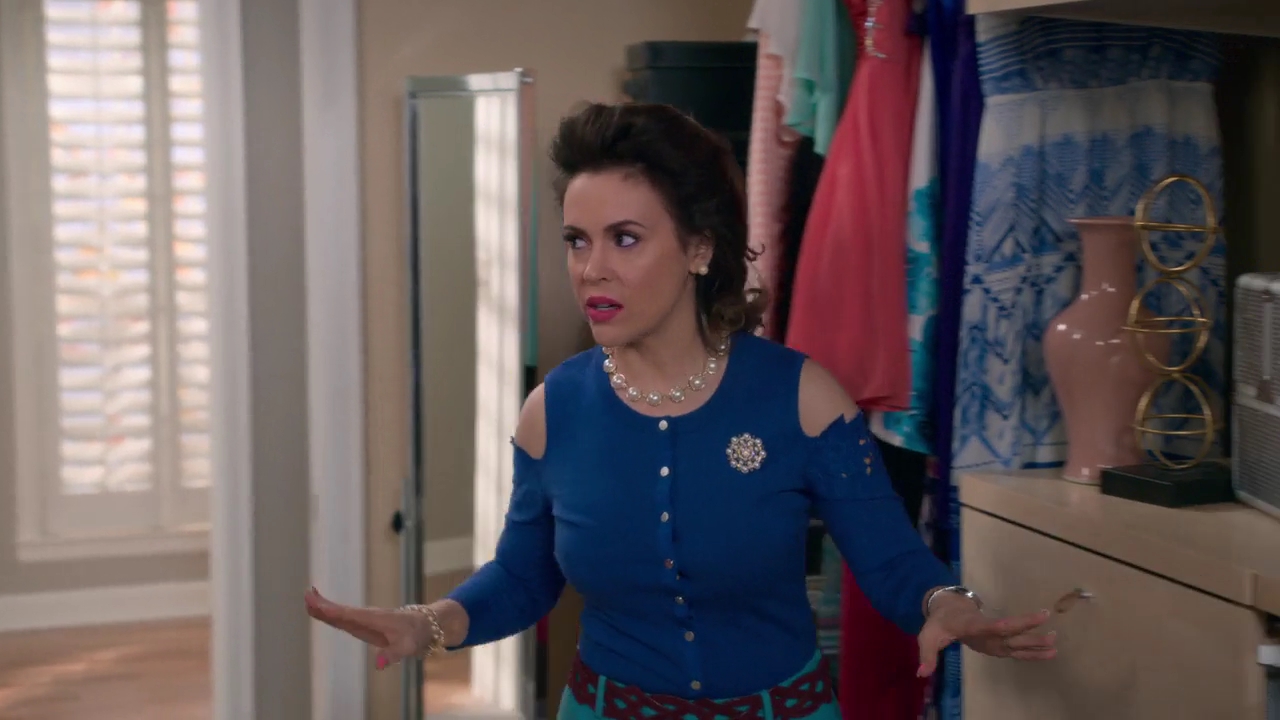 Charmed-Online-dot-NL_Insatiable1x10-1904.jpg