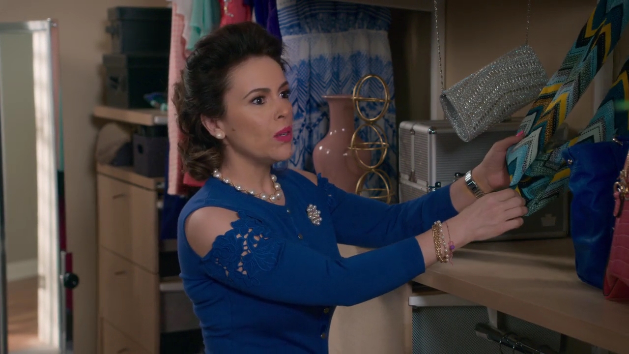 Charmed-Online-dot-NL_Insatiable1x10-1910.jpg