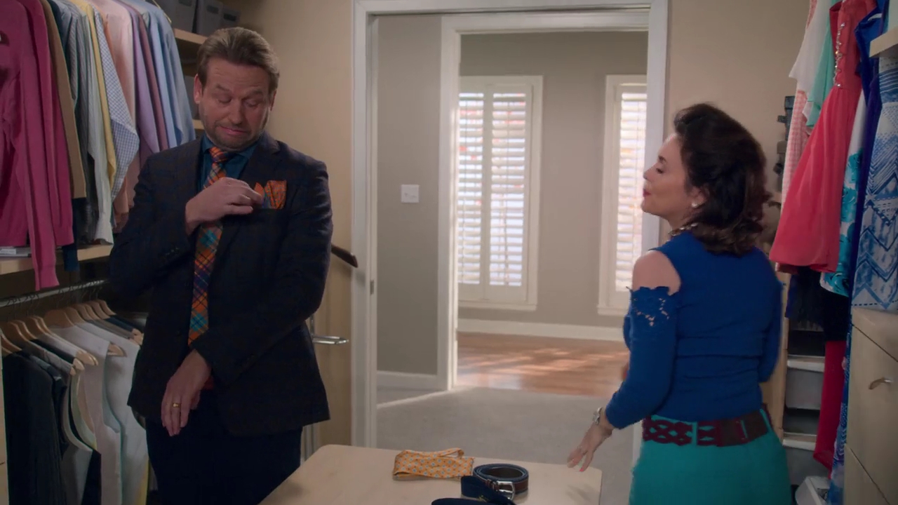 Charmed-Online-dot-NL_Insatiable1x10-1940.jpg