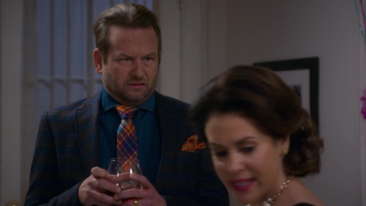 Charmed-Online-dot-NL_Insatiable1x10-2026.jpg