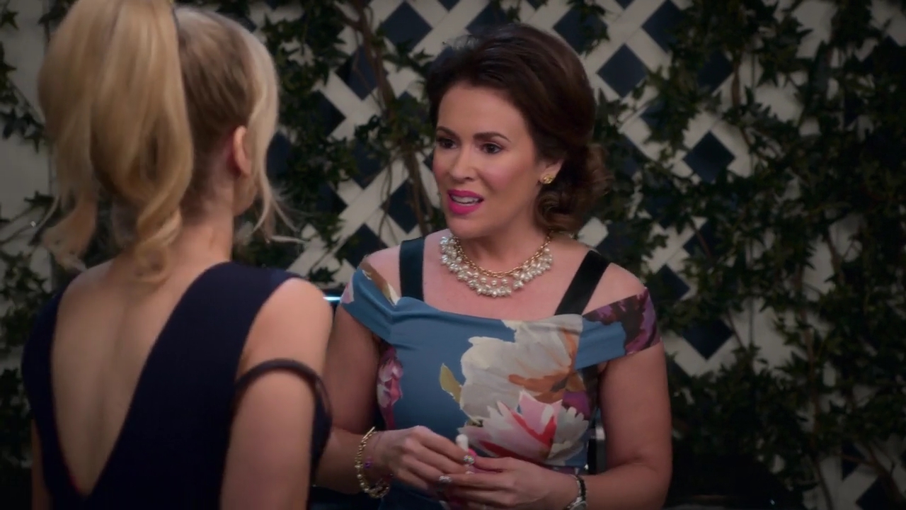 Charmed-Online-dot-NL_Insatiable1x10-2325.jpg